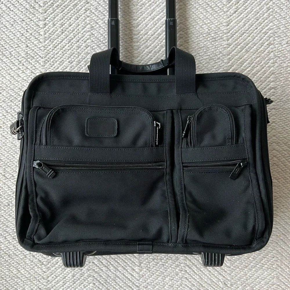 Tumi Medium Trip 2 Wheeler  Briefcase Travel Bag luggage Black